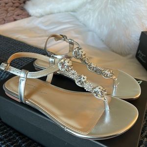 NEW IN BOX Betsey Johnson Alta Embellished T-Strap Flat Sandals | Size 8.5